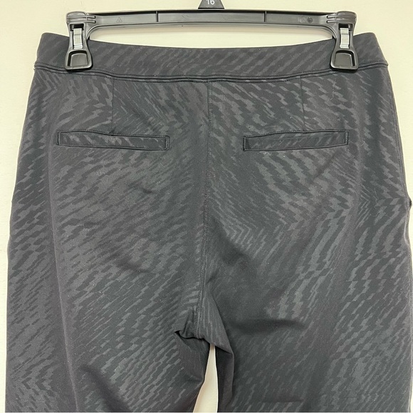 Lululemon Jet Crop Slim Luxtreme Shifted Horizon Embossed Black Jogger Pants - Picture 10 of 14